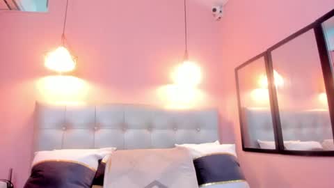Snapshot of neferet_opal chatting on 19, 7, 2026 neferet_opal online show from 19, 7, 2026
