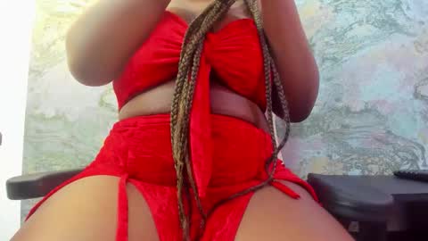 Snapshot of neffertiry_ebonny chatting on 6, 11, 2025 Nefer online show from 6, 11, 2025