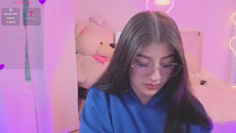 Snapshot of neftis_tay chatting on 22, 2, 2026 NEFTIS online show from 22, 2, 2026