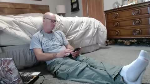 Snapshot of neighborguy4u chatting on 24, 11, 2025 NEIGHBORGUY4U online show from 24, 11, 2025