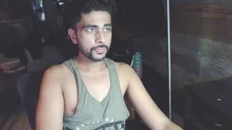 Snapshot of neilsing chatting on 26, 11, 2025 neil online show from 26, 11, 2025