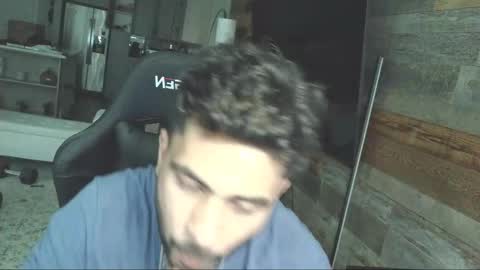 Snapshot of neilsing chatting on 14, 1, 2026 neil online show from 14, 1, 2026