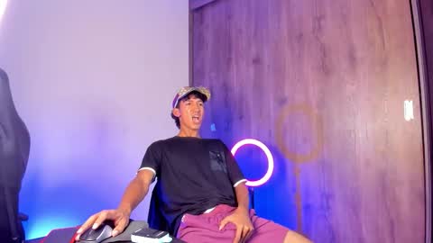 Snapshot of neitan_miller chatting on 5, 3, 2026 neitan online show from 5, 3, 2026