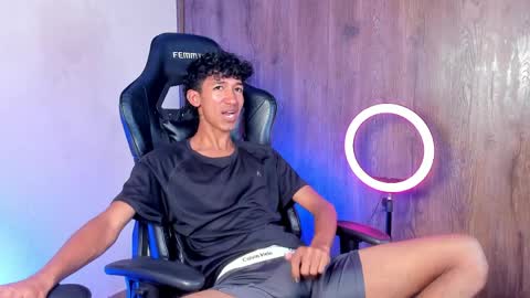 Snapshot of neitan_miller chatting on 10, 4, 2026 neitan online show from 10, 4, 2026