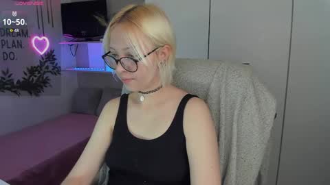 Snapshot of neko_sora chatting on 21, 4, 2026 Kate online show from 21, 4, 2026