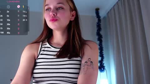 Snapshot of neldaaskins chatting on 9, 1, 2025 Lana online show from 9, 1, 2025