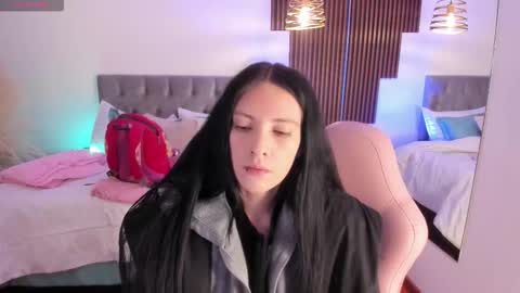 Sarah  online show from 6, 2, 2026