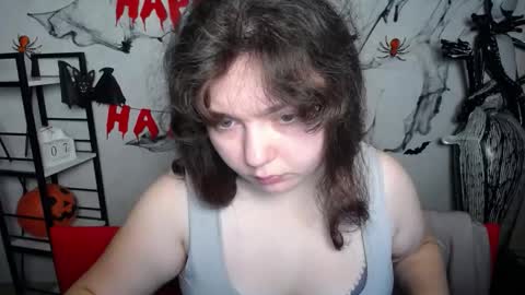 Snapshot of neonilalisova chatting on 8, 11, 2025 NeonilaLisova online show from 8, 11, 2025