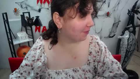 Snapshot of neonilalisova chatting on 11, 11, 2025 NeonilaLisova online show from 11, 11, 2025