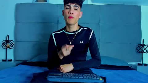  NeoRaptis  jhonatan  online show from 8, 3, 2025