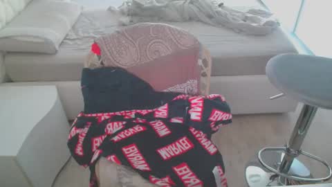 Nerchia89 online show from 3, 10, 2025