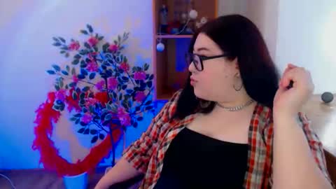 Snapshot of nereia chatting on 19, 3, 2026 nereia online show from 19, 3, 2026