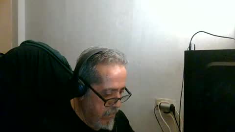 Snapshot of neron401 chatting on 18, 5, 2026 neron401 online show from 18, 5, 2026