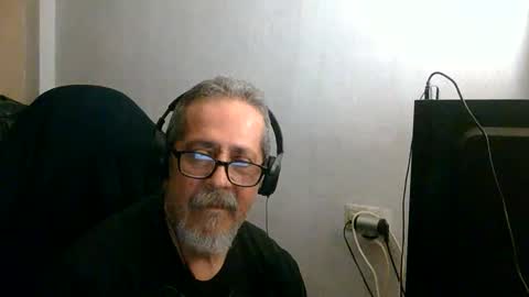Snapshot of neron401 chatting on 23, 5, 2026 neron401 online show from 23, 5, 2026