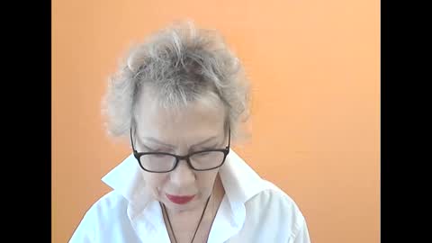 NessyJenixs online show from 11, 10, 2025