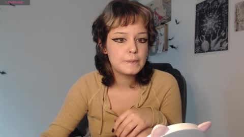 Snapshot of neurotic_witch chatting on 4, 11, 2025 Mar online show from 4, 11, 2025