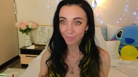 never give up  online show from 15, 5, 2026
