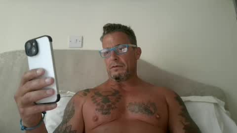 Snapshot of newbdes chatting on 2, 7, 2026 Newbdes online show from 2, 7, 2026