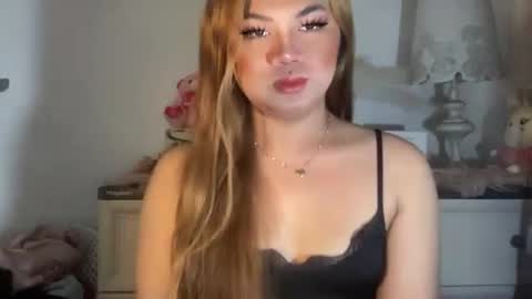 Snapshot of newbitch_intown69 chatting on 5, 11, 2025 Jane online show from 5, 11, 2025