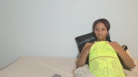 Snapshot of newbootyxx chatting on 16, 6, 2026 newbootyxx online show from 16, 6, 2026