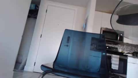 Snapshot of newhere08 chatting on 19, 12, 2024 Newhere08 online show from 19, 12, 2024