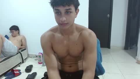 Snapshot of ney_quiroz chatting on 21, 12, 2025 ney hotman online show from 21, 12, 2025