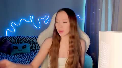 Snapshot of neyrmina chatting on 6, 1, 2026 Mina online show from 6, 1, 2026