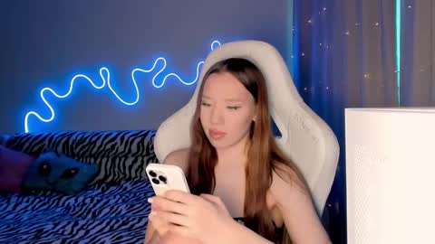 Snapshot of neyrmina chatting on 8, 1, 2026 Mina online show from 8, 1, 2026