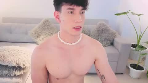 Snapshot of neythan__blaze chatting on 18, 9, 2025   online show from 18, 9, 2025