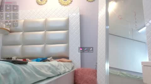 Snapshot of nezzukoo chatting on 25, 4, 2026 nezzukoo online show from 25, 4, 2026