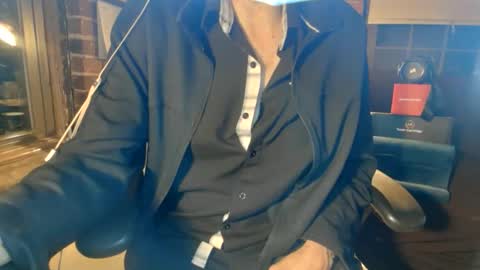 Snapshot of nfgwholoves2cum chatting on 17, 1, 2026 NFG Nice Friendly Guy Dick online show from 17, 1, 2026