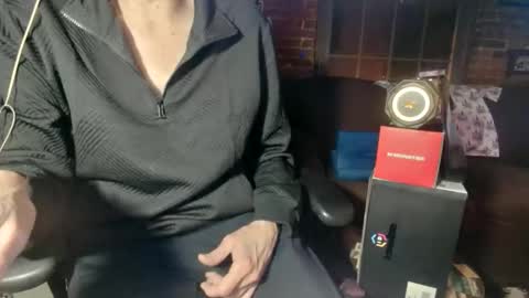 Snapshot of nfgwholoves2cum chatting on 18, 2, 2026 NFG Nice Friendly Guy Dick online show from 18, 2, 2026