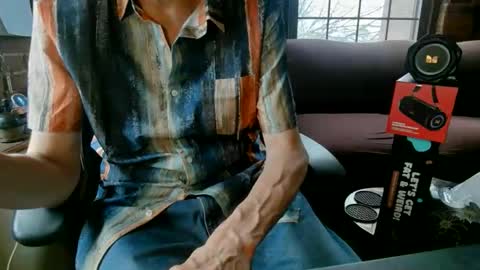 Snapshot of nfgwholoves2cum chatting on 14, 4, 2026 NFG Nice Friendly Guy Dick online show from 14, 4, 2026