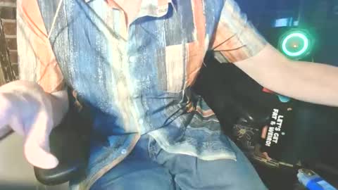 Snapshot of nfgwholoves2cum chatting on 19, 4, 2026 NFG Nice Friendly Guy Dick online show from 19, 4, 2026