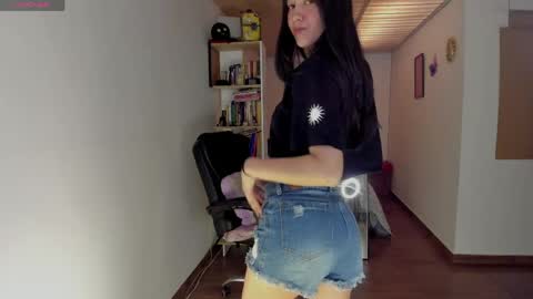 Snapshot of nia_blaze chatting on 7, 4, 2026 Nia online show from 7, 4, 2026