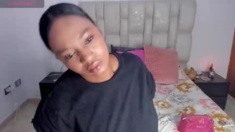 nia brown   online show from 9, 4, 2026