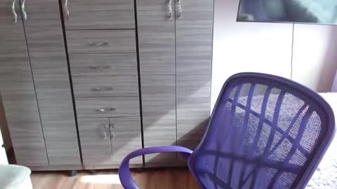 Dani online show from 2, 1, 2025