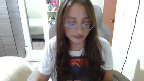 Snapshot of nia_cop chatting on 23, 4, 2026 Dani online show from 23, 4, 2026