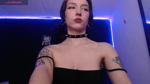 Snapshot of niakat_ chatting on 17, 12, 2024 niakat online show from 17, 12, 2024