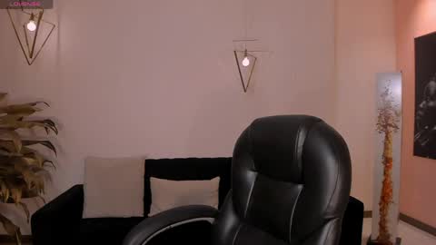Call me Nia  online show from 13, 5, 2026