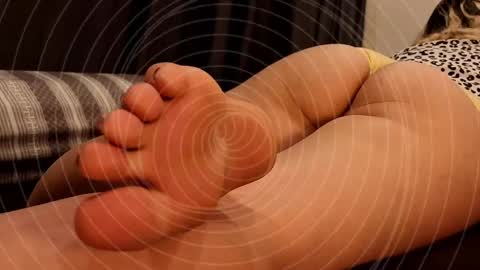 Snapshot of niatonoori chatting on 10, 4, 2026 Kim online show from 10, 4, 2026