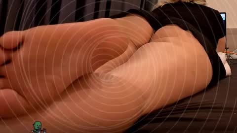 Snapshot of niatonoori chatting on 18, 4, 2026 Kim online show from 18, 4, 2026