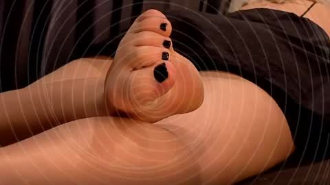 Snapshot of niatonoori chatting on 19, 4, 2026 Kim online show from 19, 4, 2026