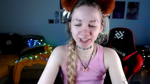 Snapshot of nica_kawaii chatting on 8, 5, 2026 nica_kawaii online show from 8, 5, 2026