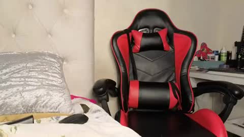 Snapshot of nicckah_ chatting on 20, 7, 2026 Lilly online show from 20, 7, 2026