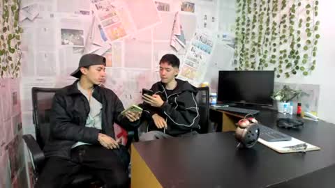 Snapshot of nice_boys11 chatting on 20, 6, 2026 nice_boys11 online show from 20, 6, 2026