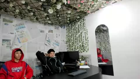 Snapshot of nice_boys11 chatting on 28, 6, 2026 nice_boys11 online show from 28, 6, 2026