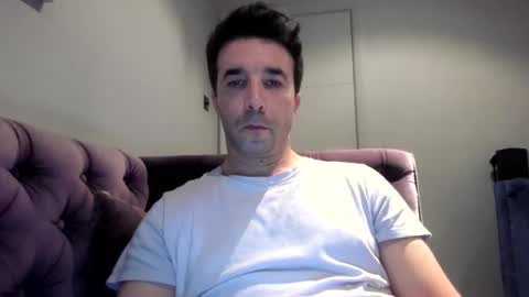 Snapshot of niciboi chatting on 11, 3, 2025 James online show from 11, 3, 2025