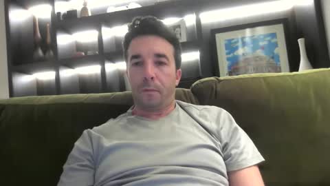 Snapshot of niciboi chatting on 19, 10, 2025 James online show from 19, 10, 2025