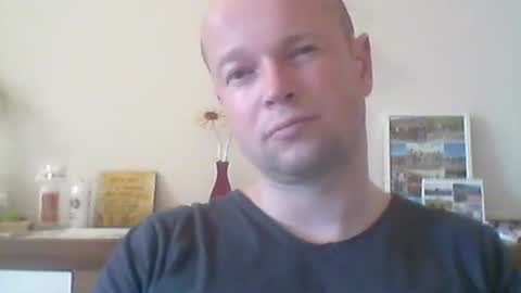 Snapshot of nick1990b chatting on 27, 4, 2026 nick1990b online show from 27, 4, 2026